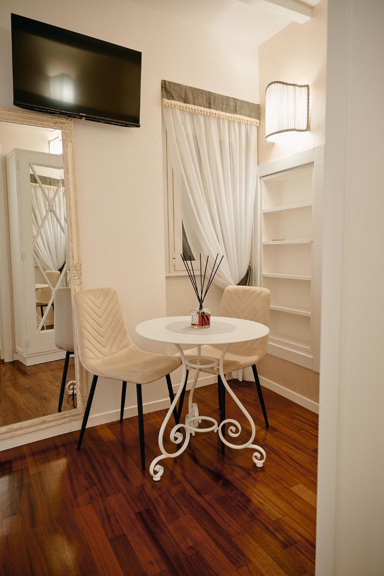 Cozy Studio Parlamento Rom Exterior foto